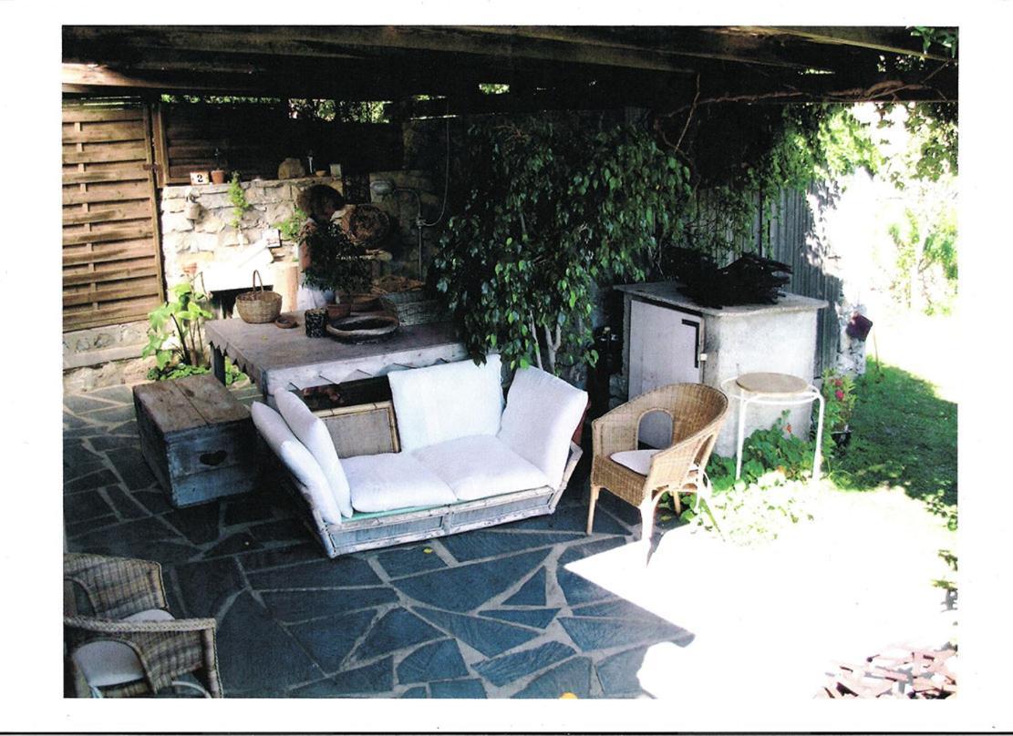 Cottage La Casa Del Pittore Reggimonti Exterior foto